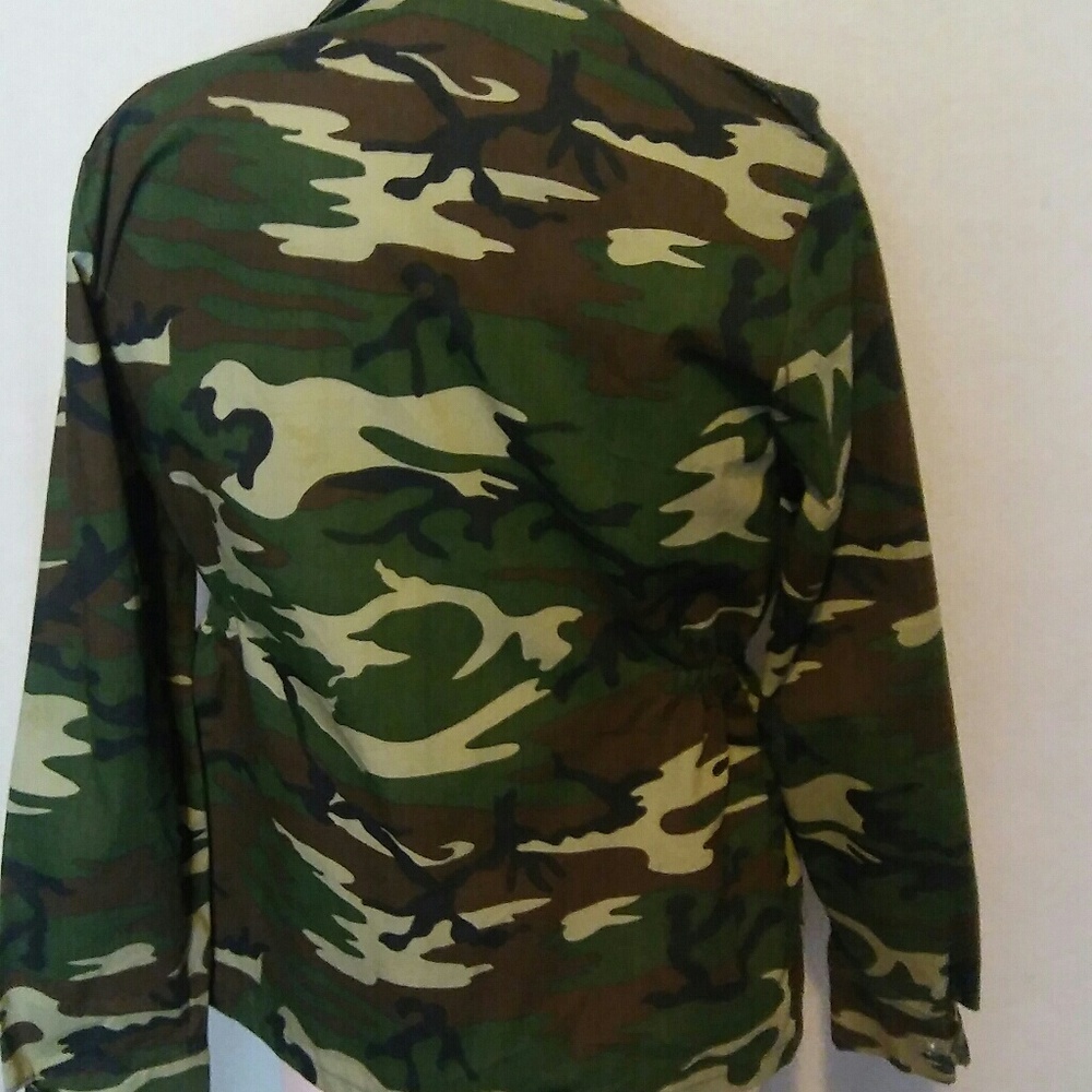 Button up shirt - Picture 2 of 2